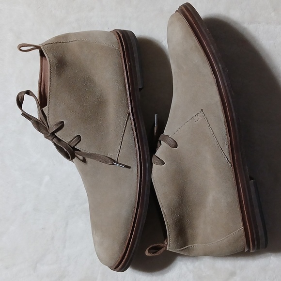 John Varvatos USA Zander Beige Suede Lace Up Chukka Boots Size 10.5
